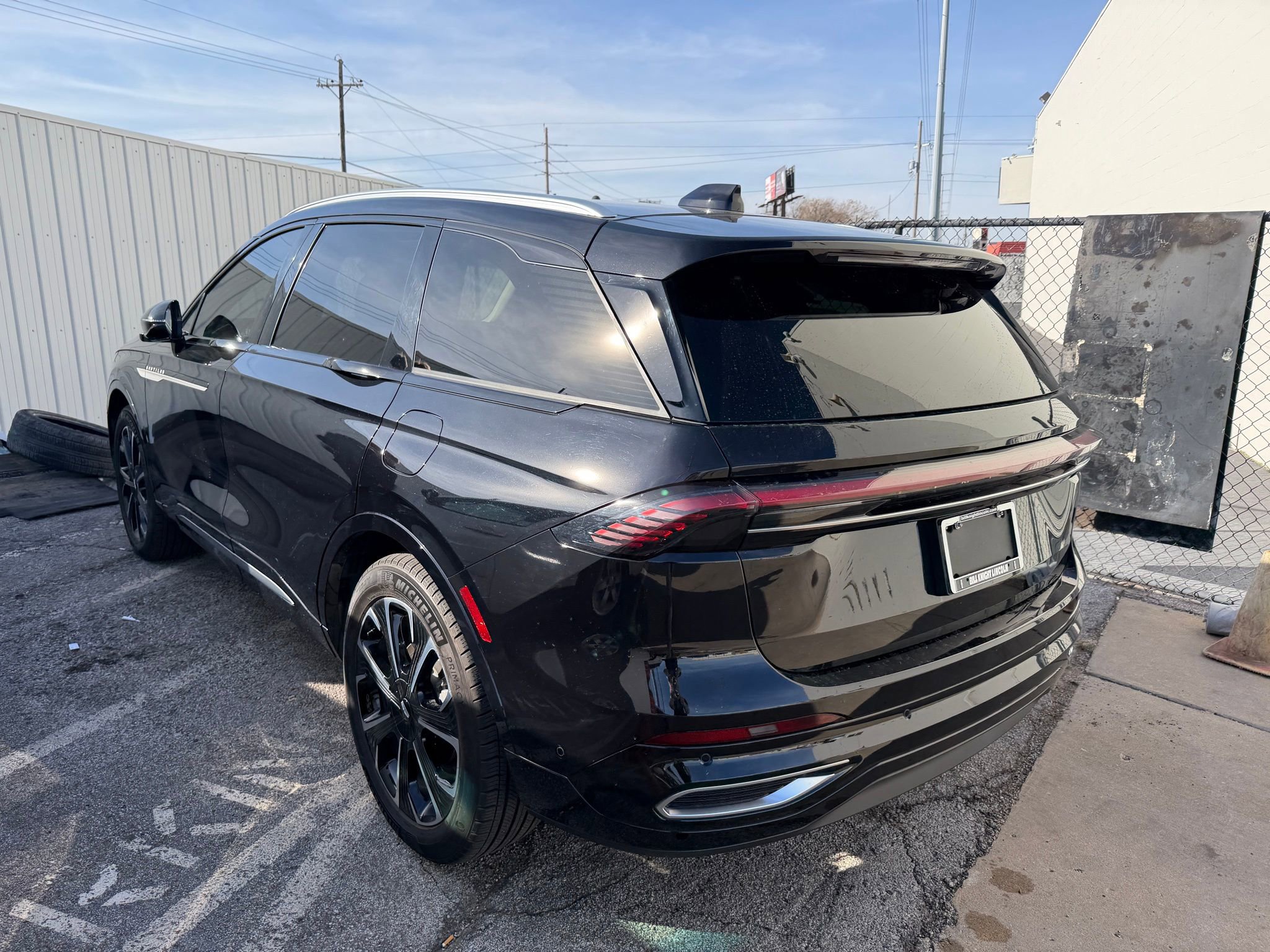 Used 2024 Lincoln Nautilus Reserve w/ Equipment Group 203A image 8