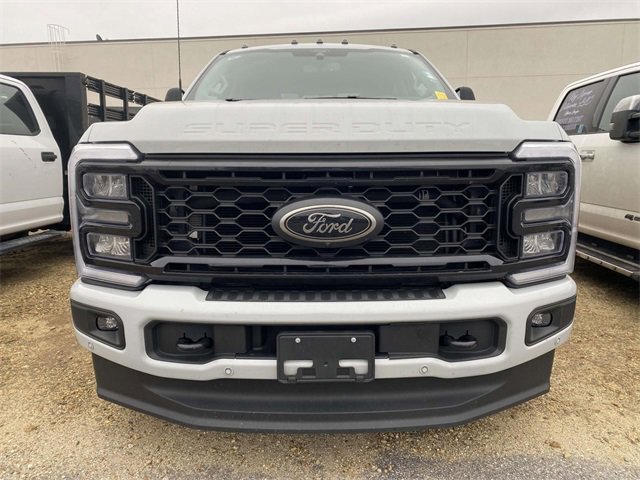 Used 2025 Ford F350 Lariat w/ Lariat Ultimate Package image 2