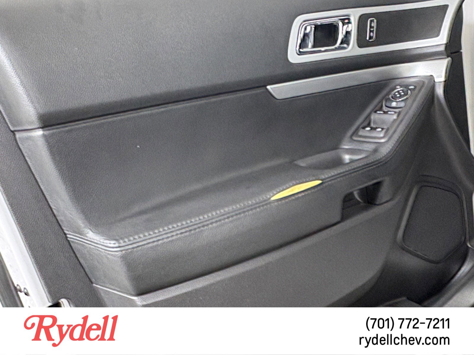 Used 2015 Ford Explorer XLT w/ Equipment Group 202A image 11