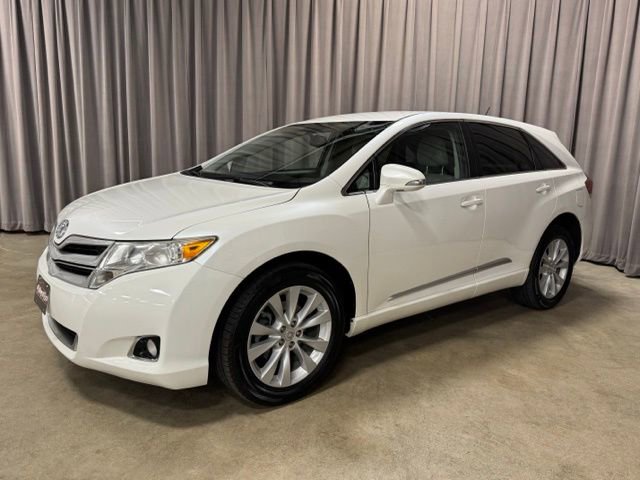 Used 2015 Toyota Venza LE AWD/4WD image 3