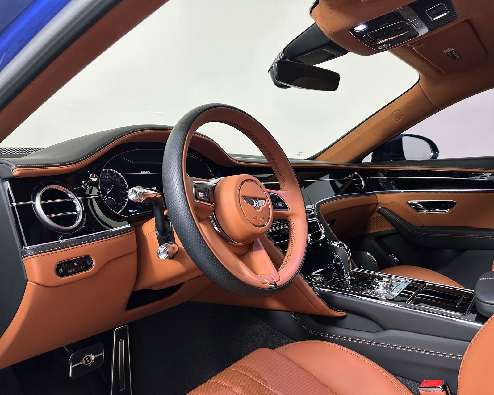 Used 2024 Bentley Flying Spur V8 AWD/4WD image 17