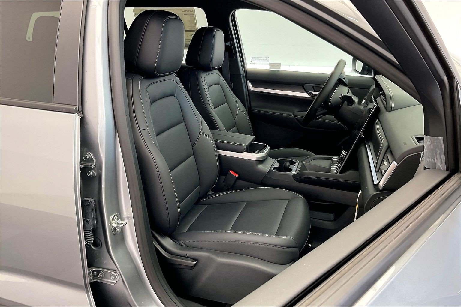 New 2027 GMC Terrain Elevation w/ Elevation Premium Package AWD/4WD image 9