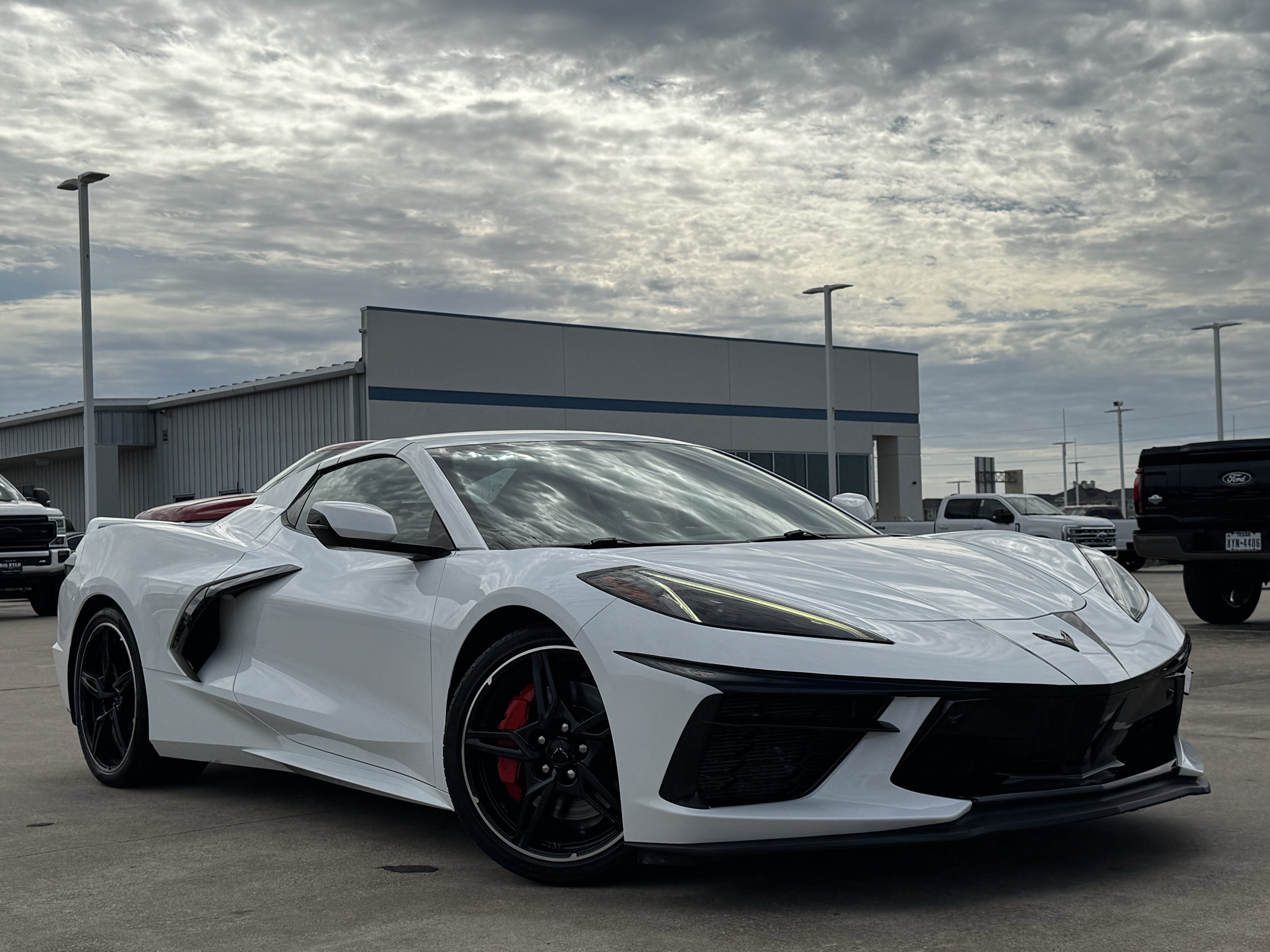 Used 2021 Chevrolet Corvette Stingray Preferred Conv w/ Z51 Performance Package RWD image 2