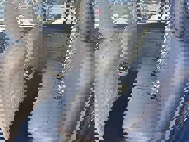 Used 2023 Volvo XC90 B6 Plus image 10