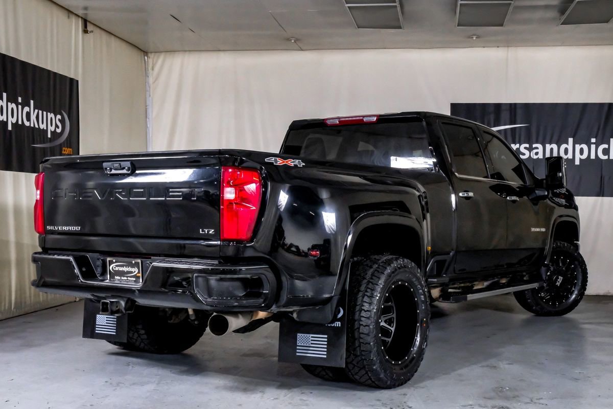 Used 2024 Chevrolet Silverado 3500 LTZ w/ LTZ Convenience Package image 9