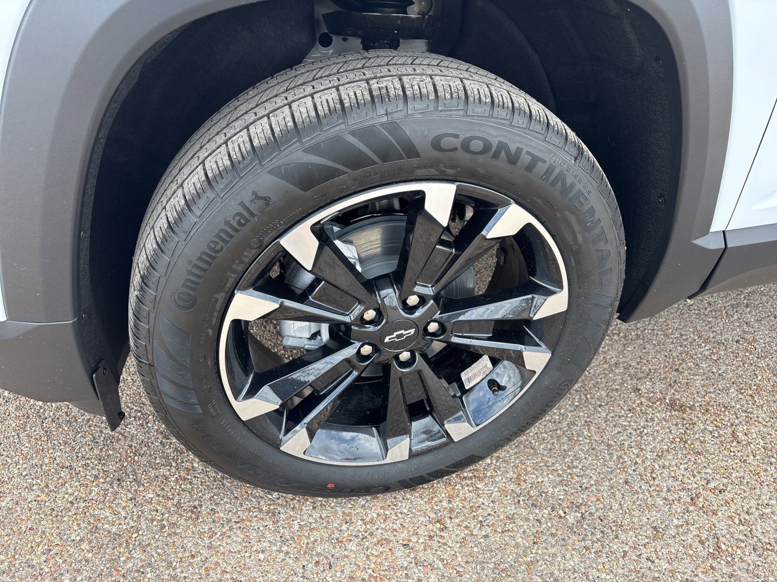 New 2026 Chevrolet Equinox RS w/ Safety and Technology Package FWD image 35