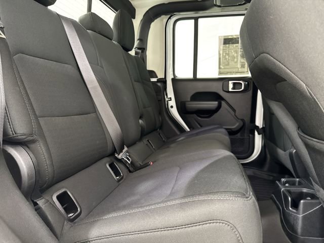 Used 2022 Jeep Gladiator Sport image 26