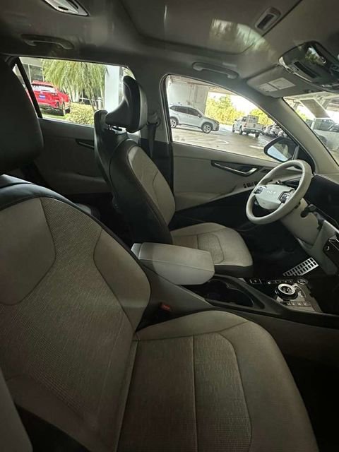 Used 2023 Kia Niro Wave FWD image 14
