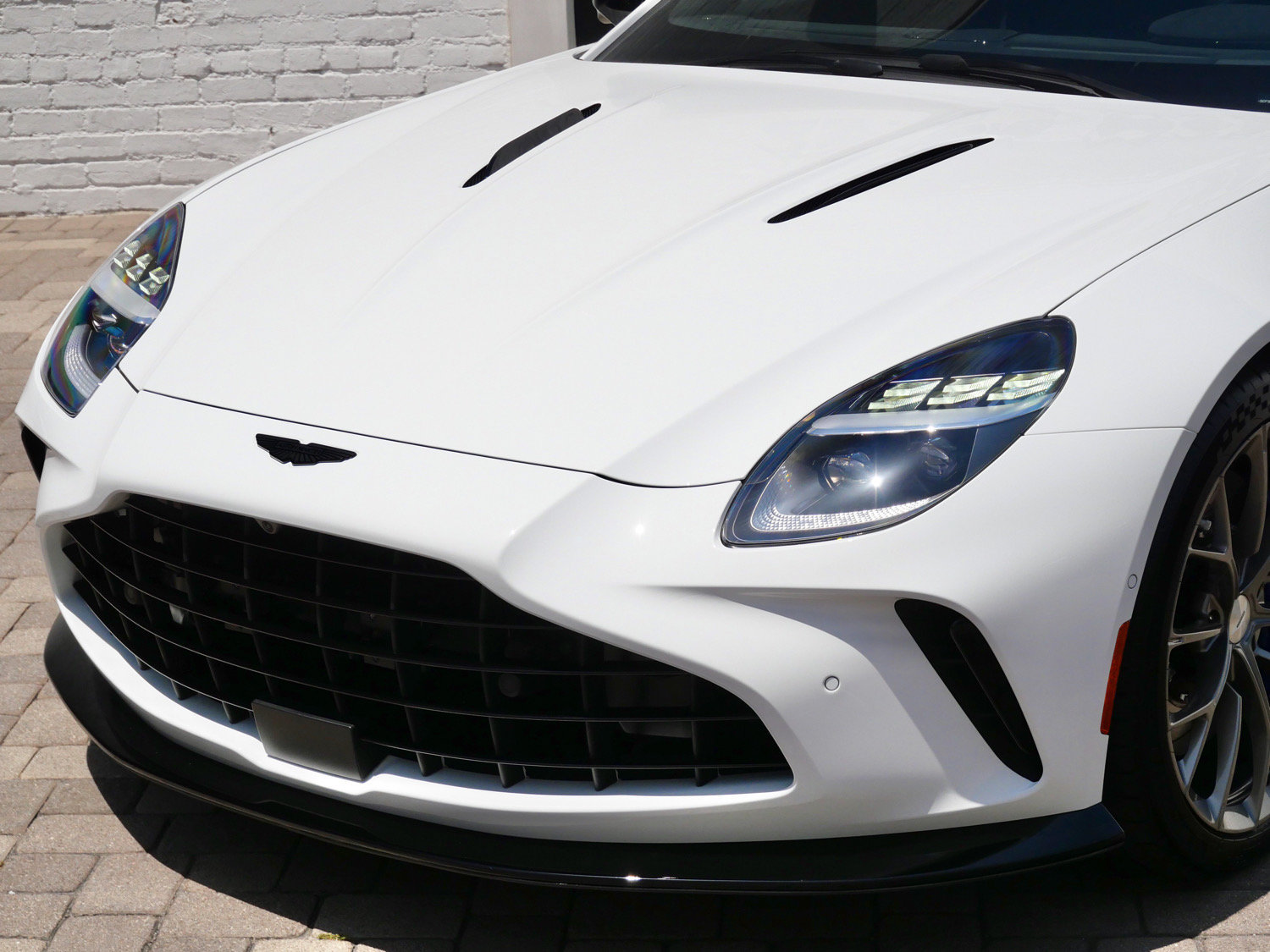 New 2026 Aston Martin V8 Vantage S RWD image 14