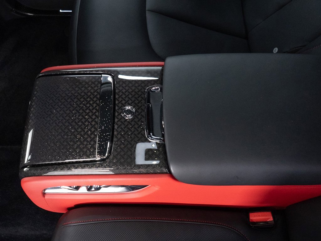 Certified 2024 Rolls-Royce Cullinan Black Badge w/ Dark Exterior Package image 25