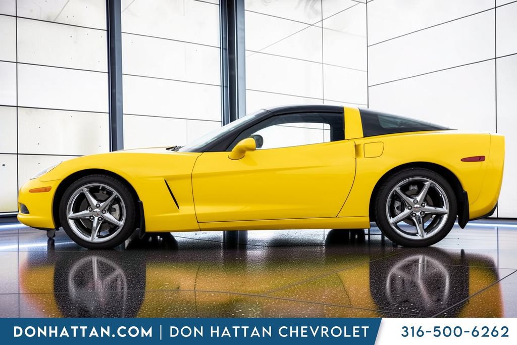 Used 2012 Chevrolet Corvette Coupe w/ 2LT Preferred Equipment Group RWD video 2