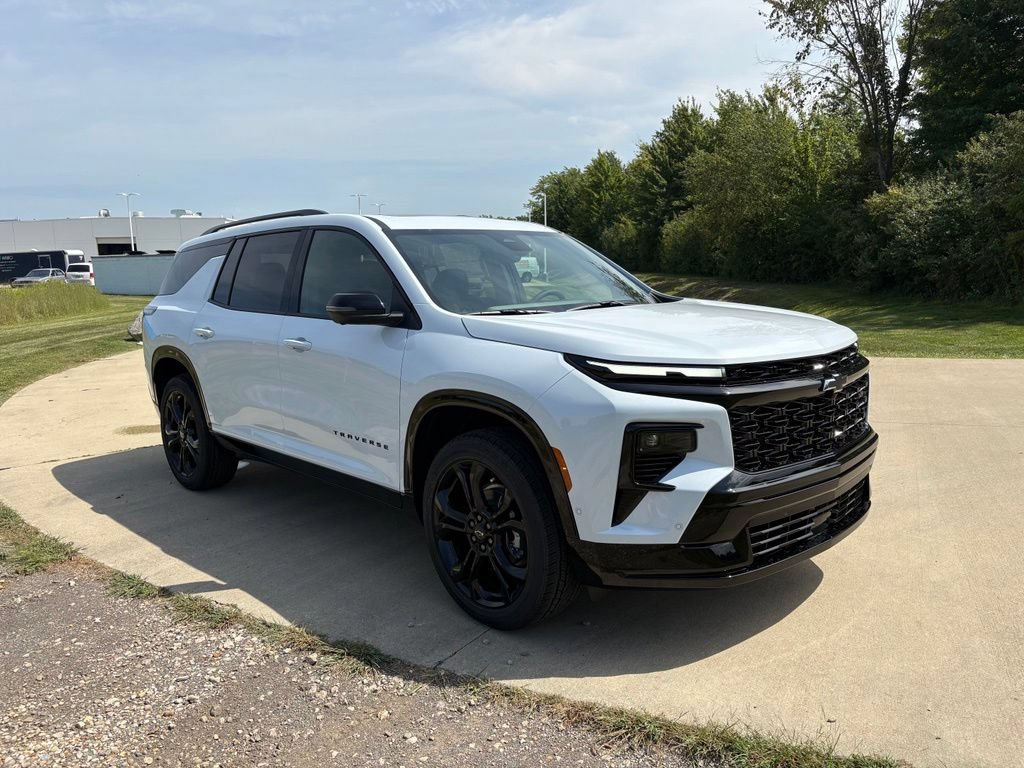 New 2027 Chevrolet Traverse RS w/ LPO, Floor Liner Package AWD/4WD image 11