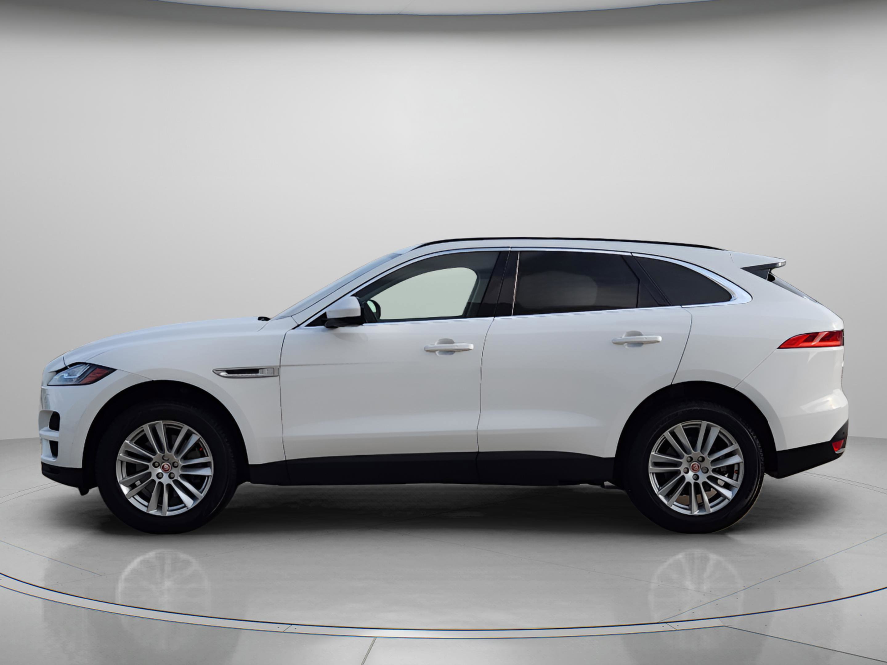 Used 2017 Jaguar F-PACE Prestige video 2