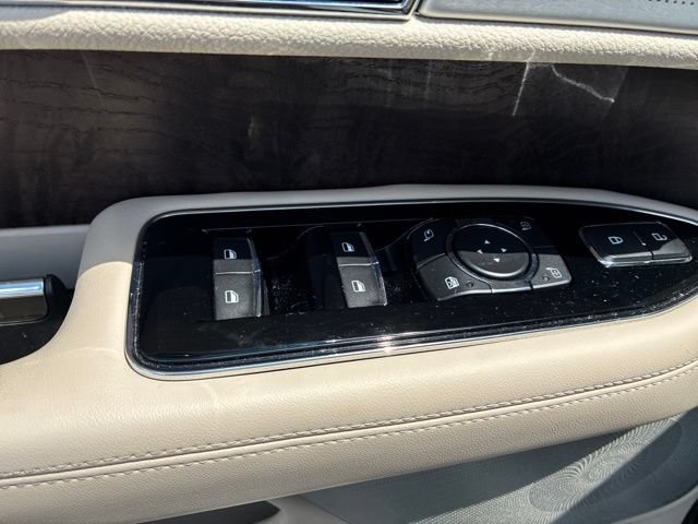 Used 2020 Lincoln Navigator Reserve w/ Luxury Package AWD/4WD image 12