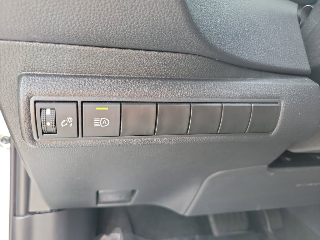Used 2024 Toyota Corolla SE image 25