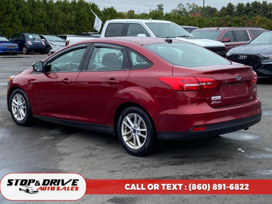Used 2017 Ford Focus SE image 3