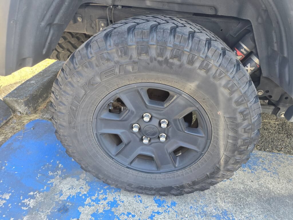 Used 2021 Jeep Gladiator Mojave AWD/4WD image 5