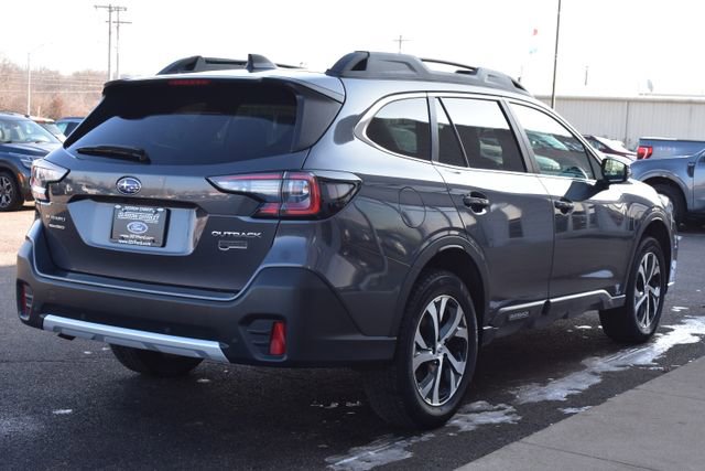Used 2022 Subaru Outback Limited image 6
