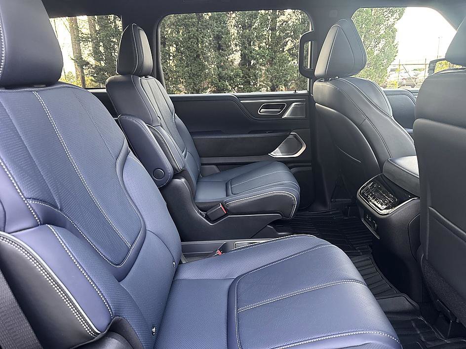 New 2026 INFINITI QX80 4WD image 22