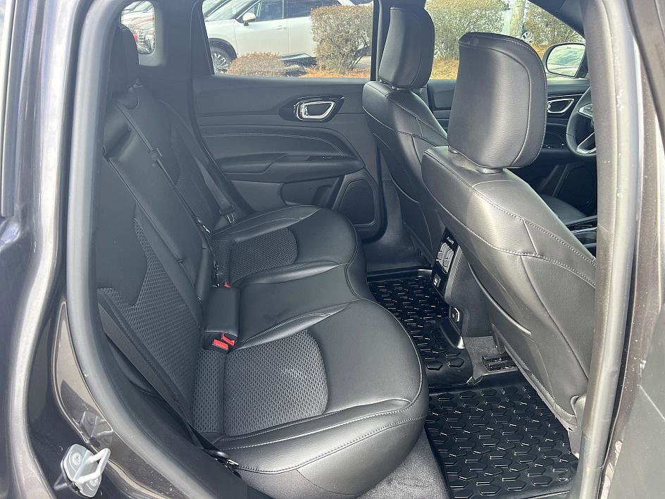 Used 2022 Jeep Compass Altitude image 16