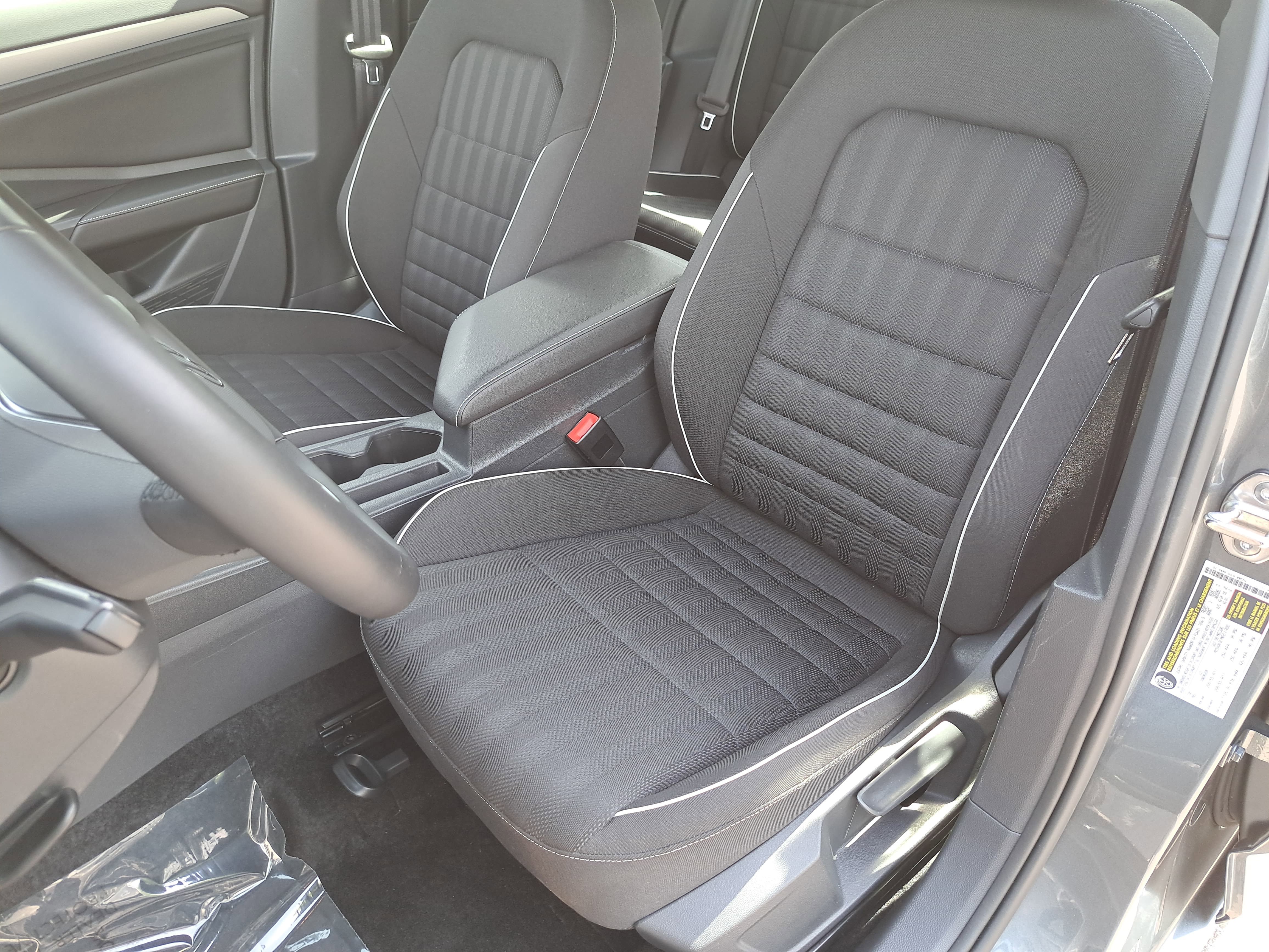 Certified 2024 Volkswagen Jetta Sport image 14