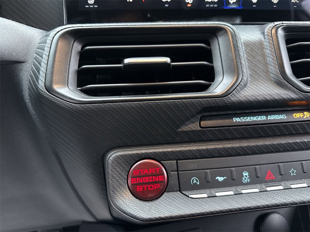 Used 2024 Ford Mustang Coupe image 17