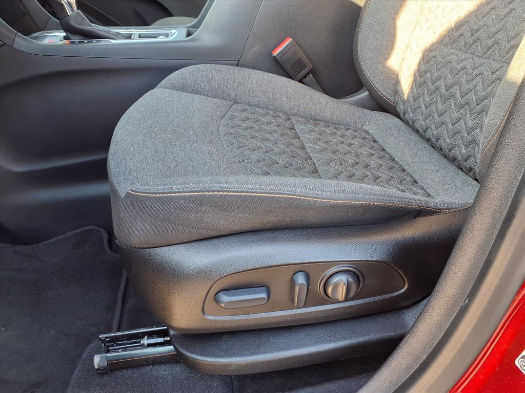 Used 2023 Chevrolet Equinox LT image 22