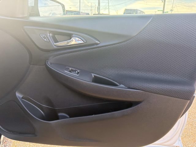 Used 2020 Chevrolet Malibu LT FWD image 17