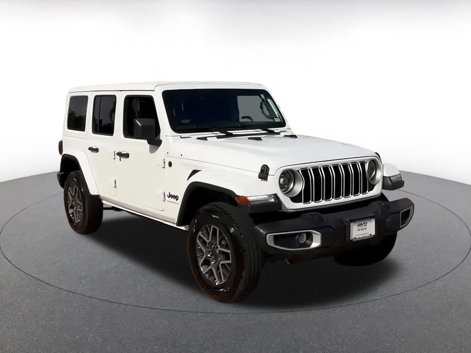 Used 2025 Jeep Wrangler Sahara image 2