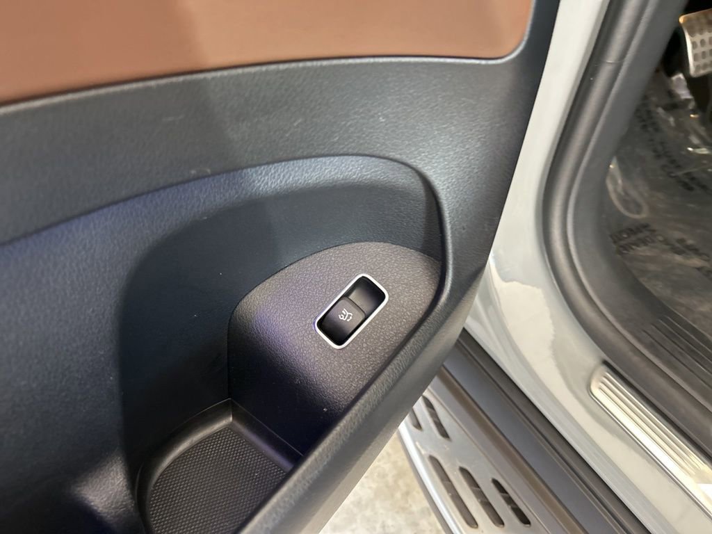 Used 2024 Mercedes-Benz GLS 63 AMG 4MATIC image 55