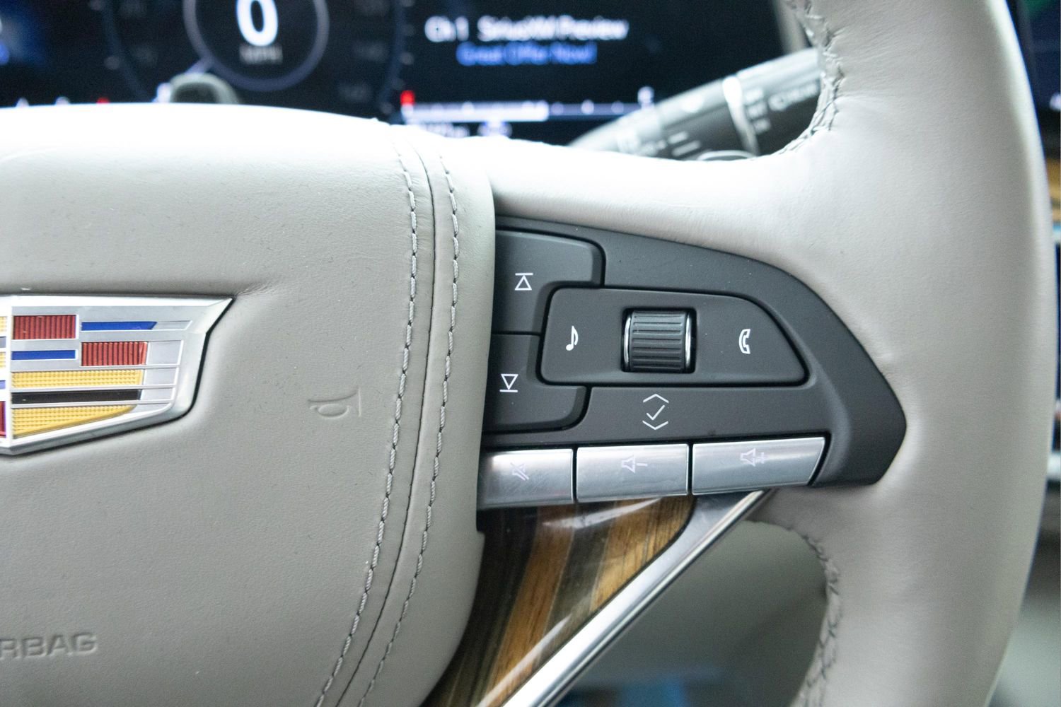 Used 2024 Cadillac Escalade ESV Sport Platinum w/ Heavy-Duty Trailer Package AWD/4WD image 22