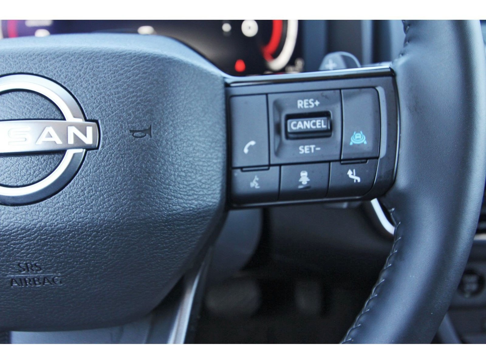 Certified 2025 Nissan Rogue SL w/ Tech Package AWD/4WD image 20