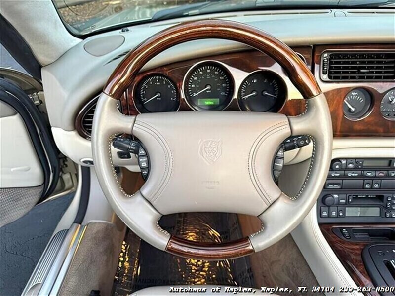 Used 1998 Jaguar XK8 Convertible RWD image 31