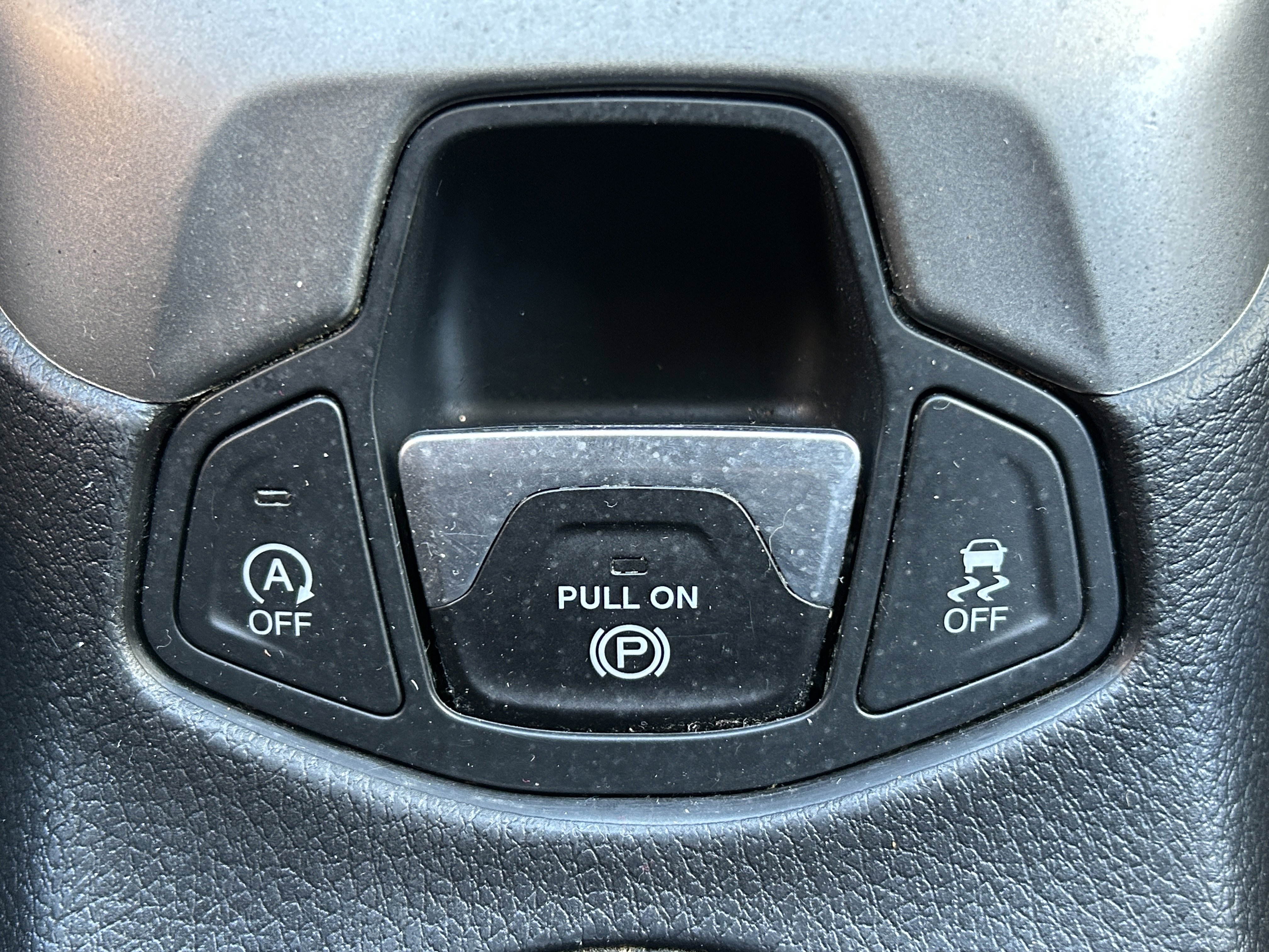 Used 2020 Jeep Compass Latitude AWD/4WD image 17