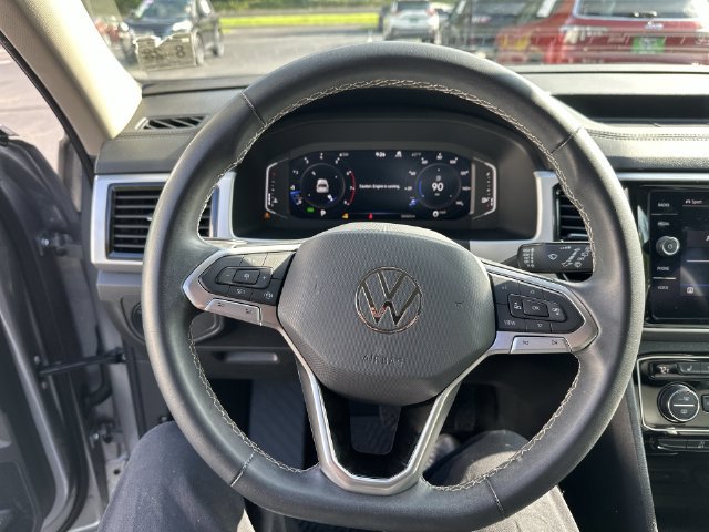 Used 2023 Volkswagen Atlas SE AWD/4WD image 14