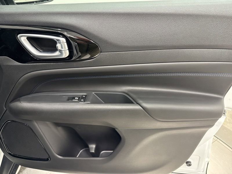 New 2026 Jeep Compass Limited image 15