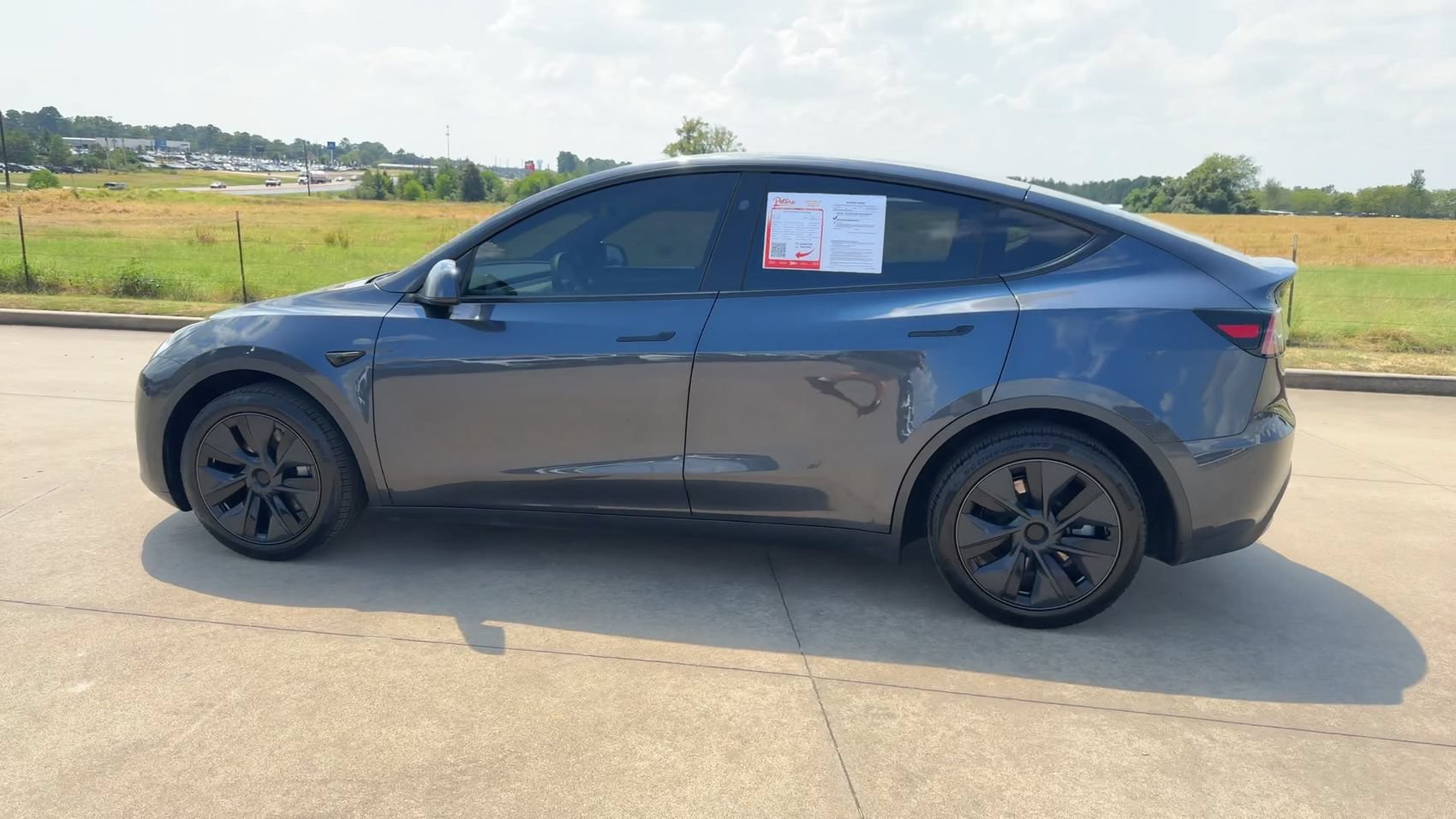 Used 2025 Tesla Model Y Long Range AWD/4WD image 5