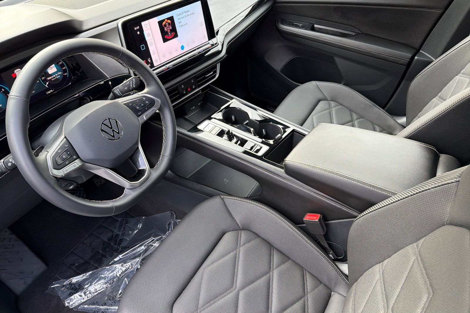 Used 2024 Volkswagen Atlas Cross Sport SE image 10