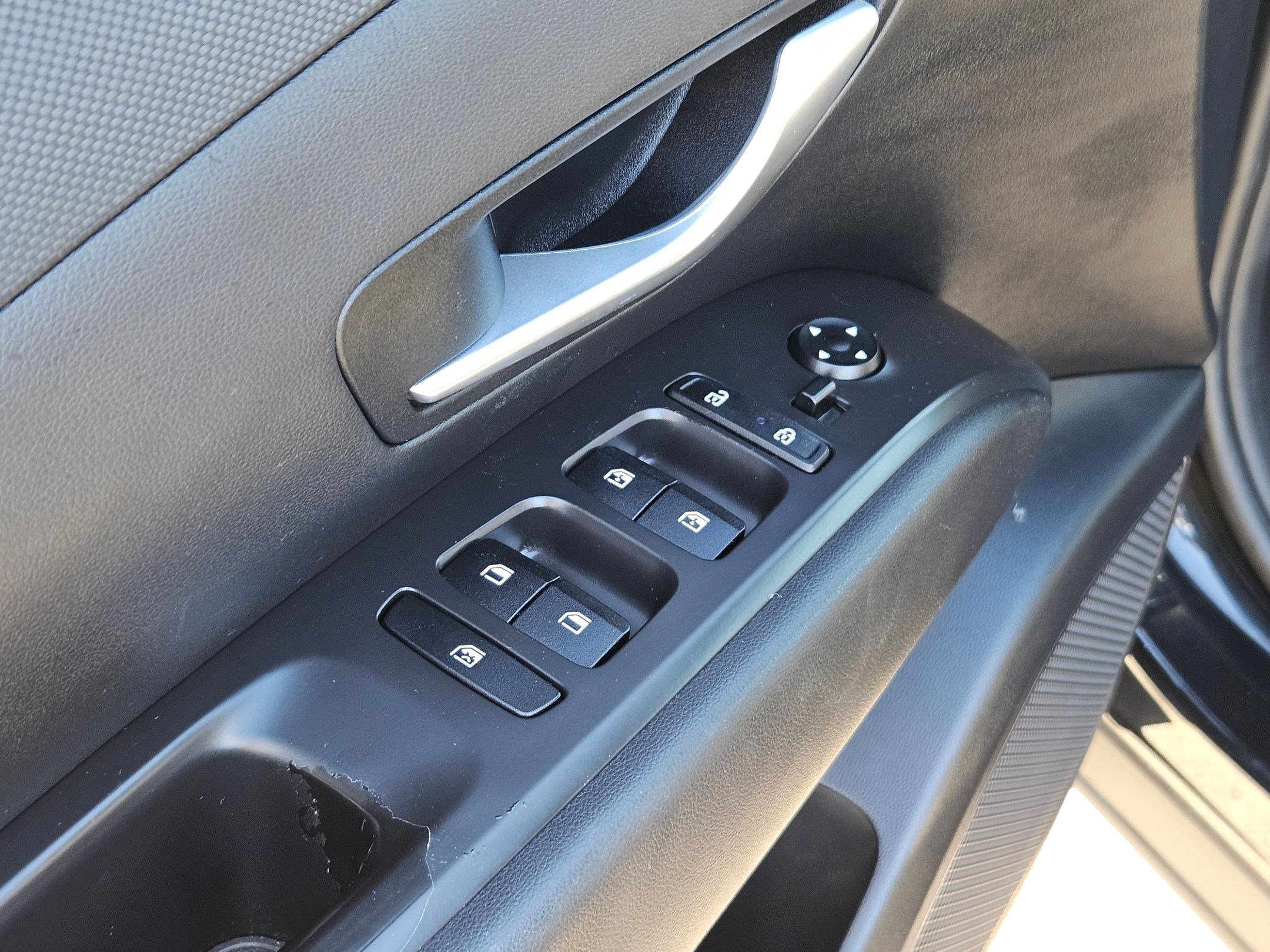 Used 2022 Hyundai Santa Cruz SEL Premium image 12