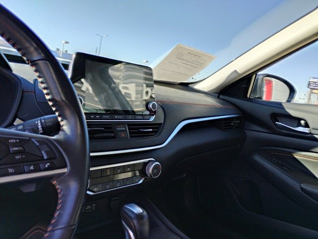 Used 2022 Nissan Altima 2.5 SR image 16