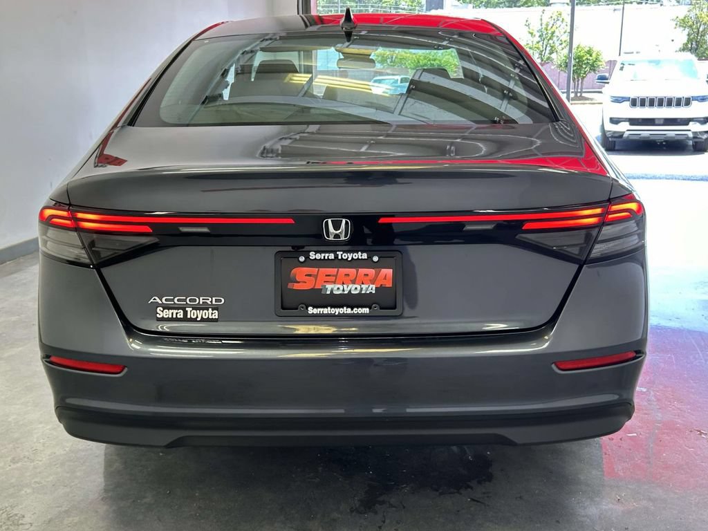 Used 2024 Honda Accord EX image 4