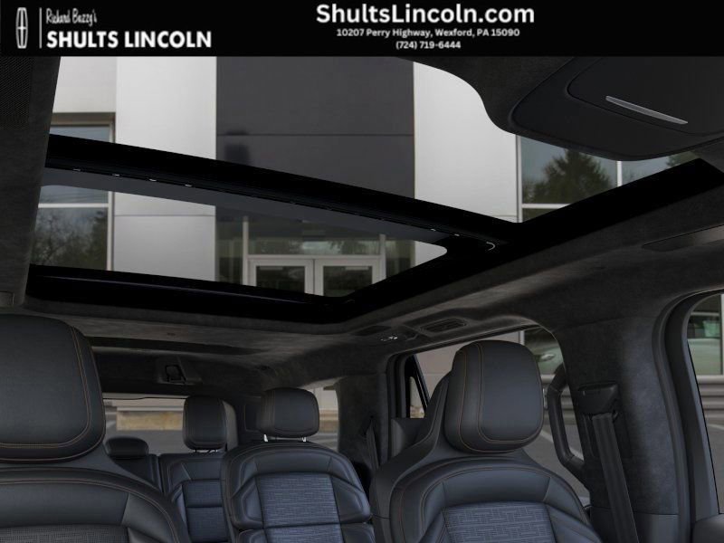 New 2025 Lincoln Navigator Black Label image 23