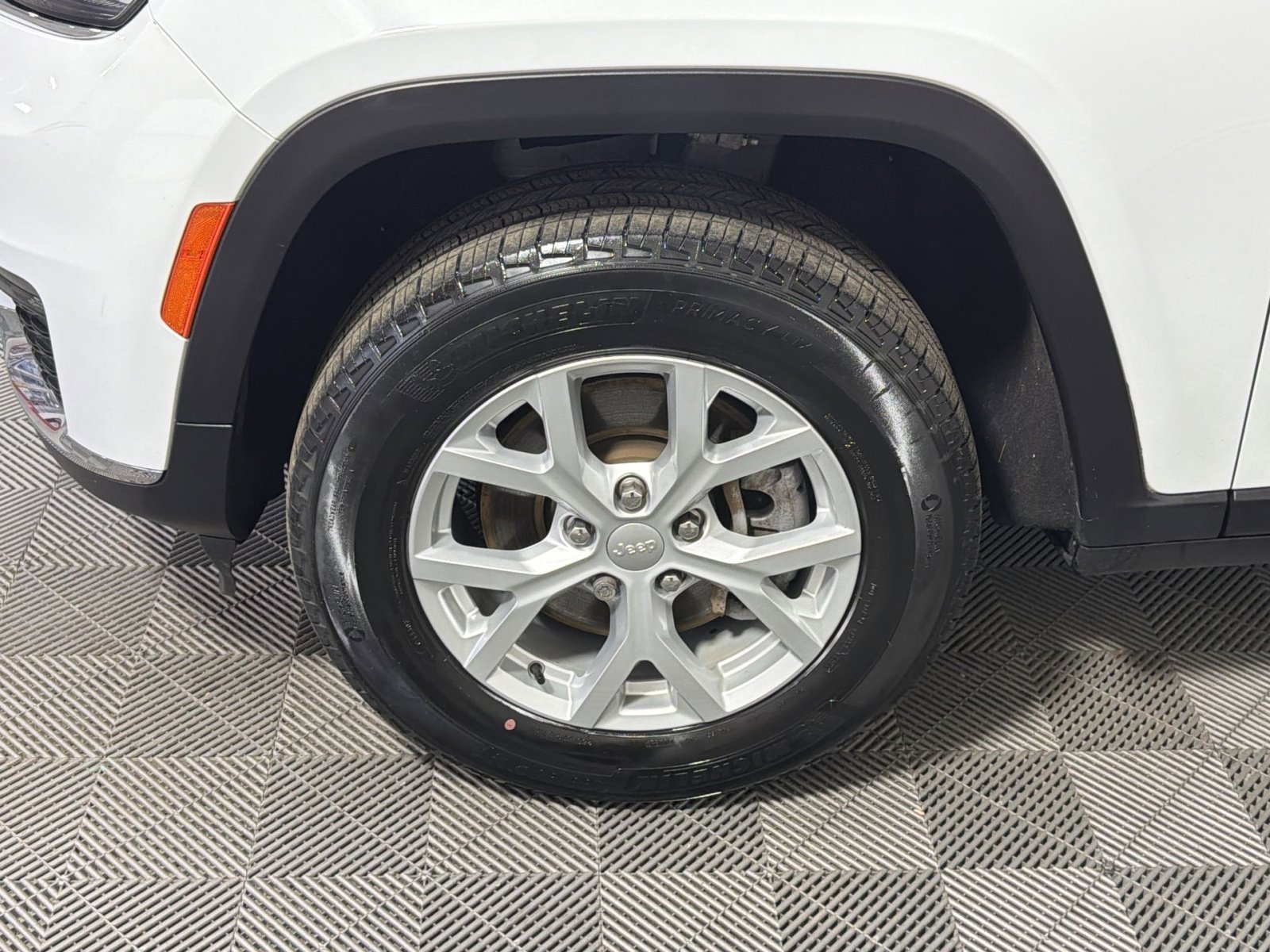 Used 2023 Jeep Grand Cherokee L Limited image 12