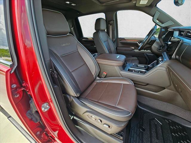 Used 2024 GMC Sierra 2500 Denali w/ Denali Reserve Package AWD/4WD image 21