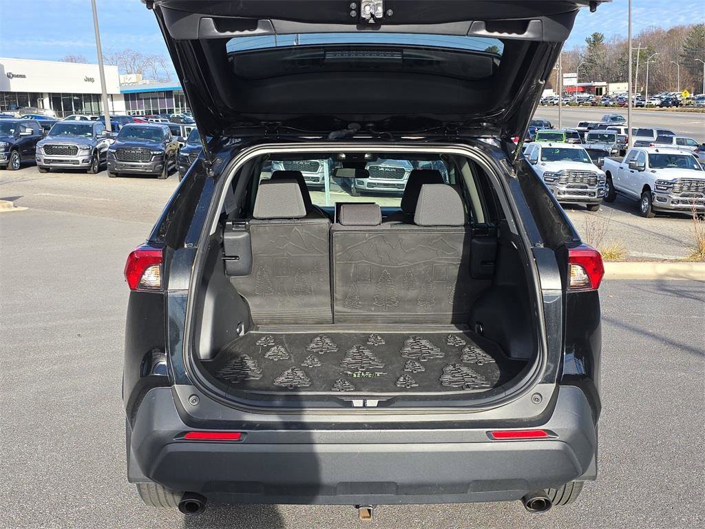 Used 2024 Toyota RAV4 AWD Hybrid image 5