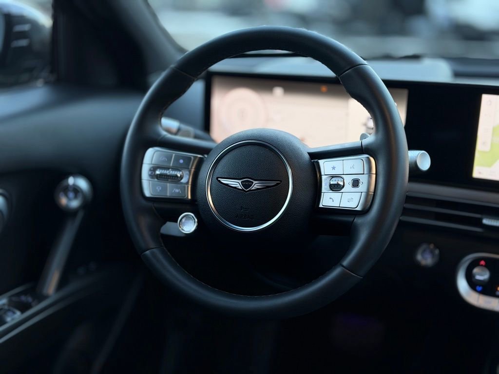 Used 2025 Genesis GV60 Advanced image 11