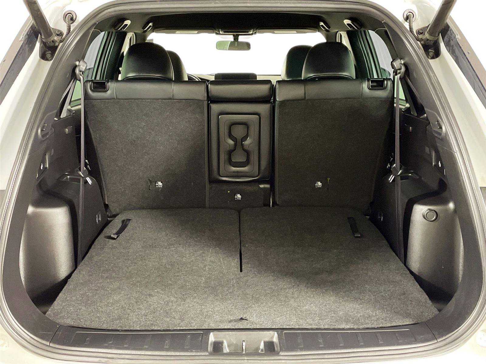 Used 2023 Mitsubishi Outlander SE Black Edition image 25