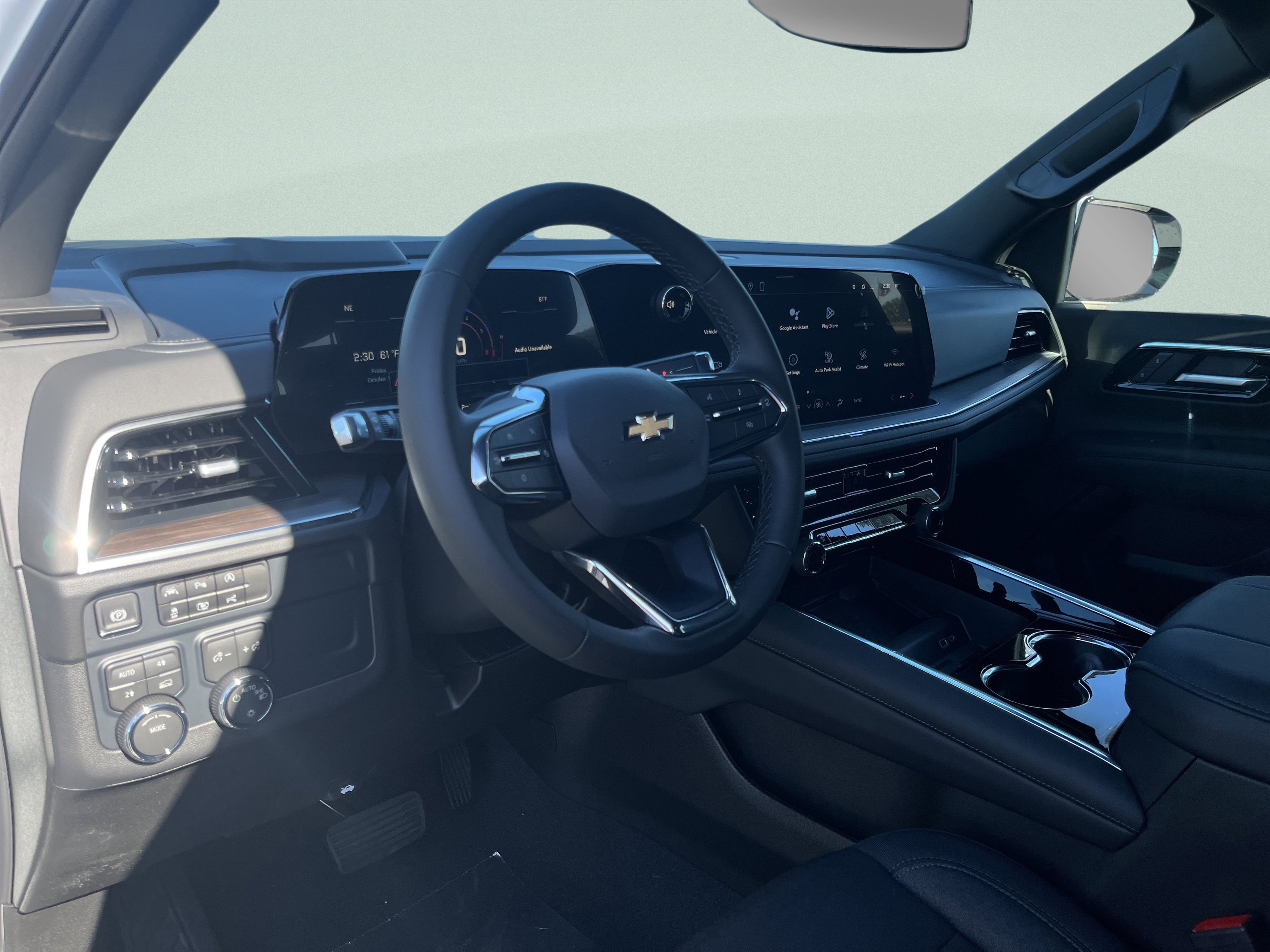 New 2026 Chevrolet Suburban LS image 17