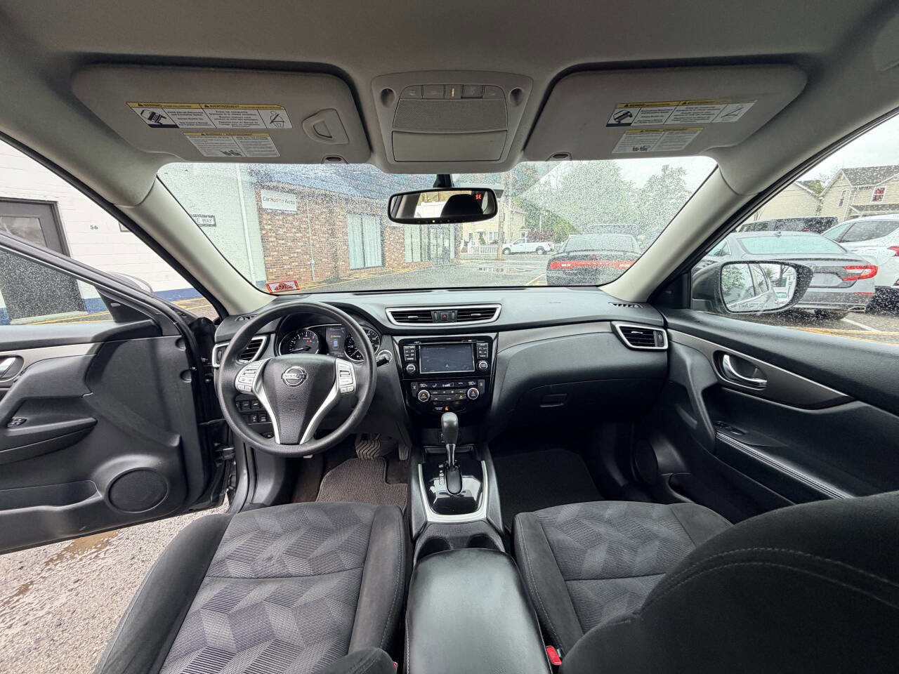 Used 2014 Nissan Rogue SV w/ SV Premium Package AWD/4WD image 29