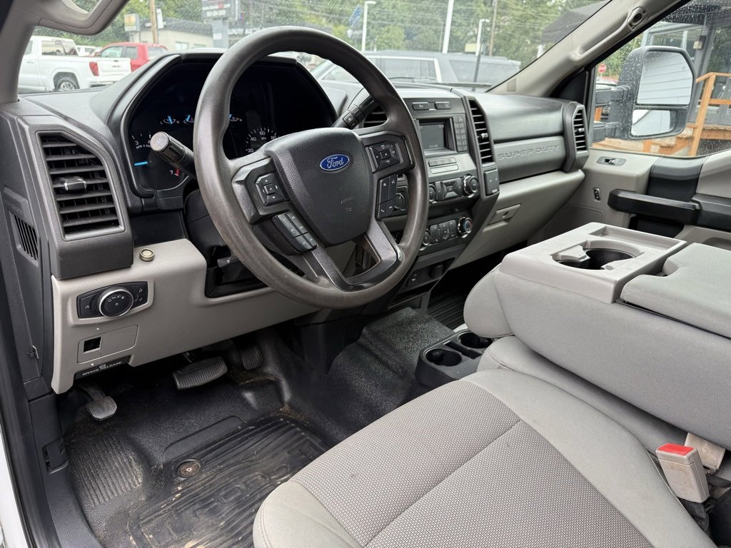 Used 2019 Ford F350 XL w/ Power Equipment Group image 18